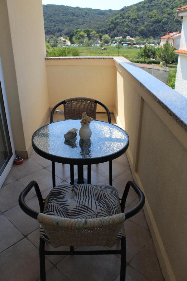 Apartments Kampor Damira Ραμπ Εξωτερικό φωτογραφία