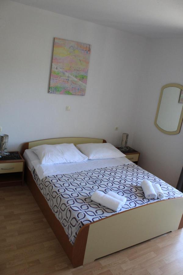 Apartments Kampor Damira Ραμπ Εξωτερικό φωτογραφία