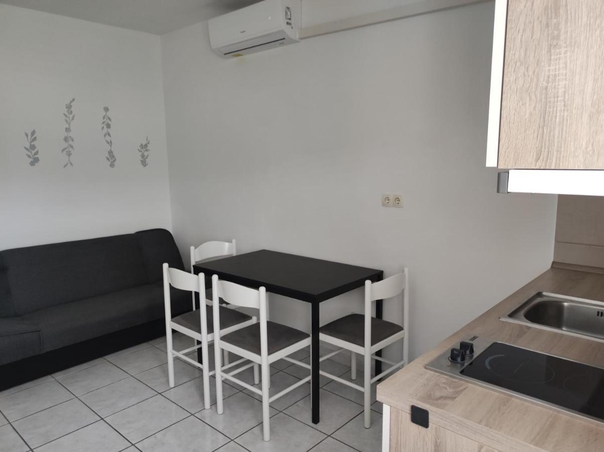 Apartments Kampor Damira Ραμπ Εξωτερικό φωτογραφία