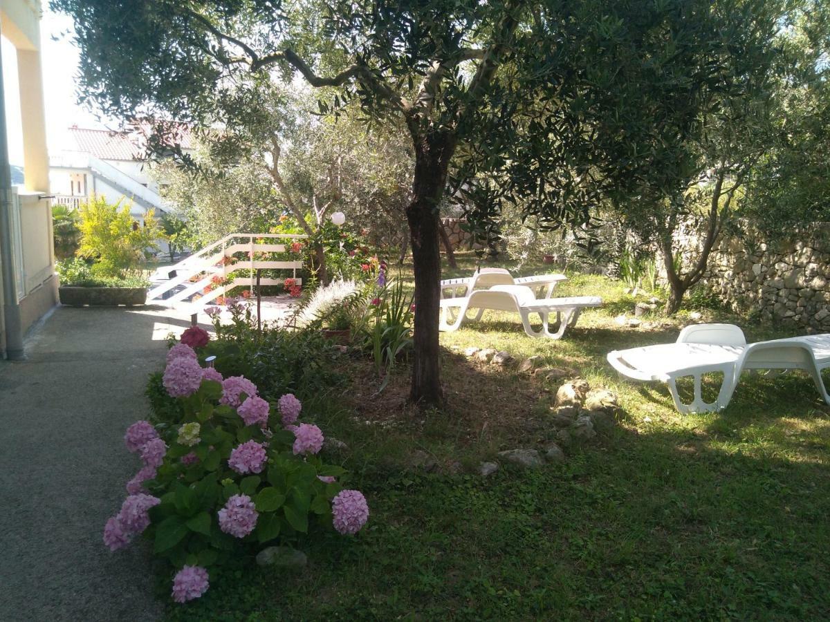 Apartments Kampor Damira Ραμπ Εξωτερικό φωτογραφία