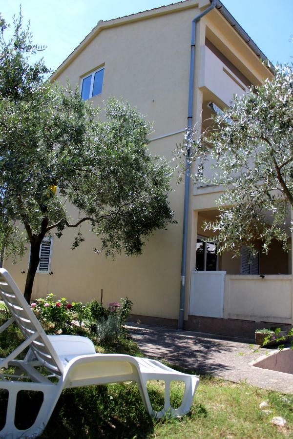 Apartments Kampor Damira Ραμπ Εξωτερικό φωτογραφία